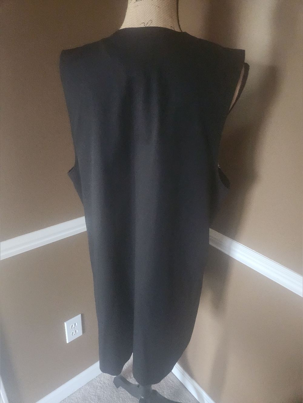 Celestial Black Sleeveless‎ Long Vest With Top Buttondls Sz 14 - Picture 4 of 11